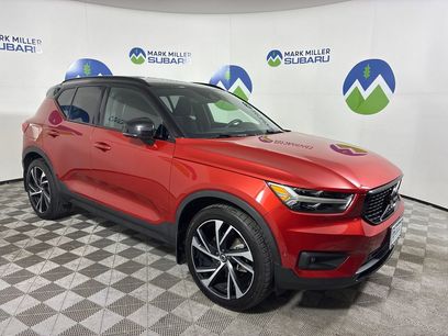 Used 2021 Volvo XC40 T5 R-Design w/ Advanced Package