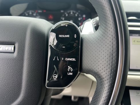Used 2020 Land Rover Range Rover Velar R-Dynamic S AWD/4WD image 23