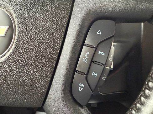 Used 2020 Chevrolet Express 2500 w/ Driver Convenience Package image 33