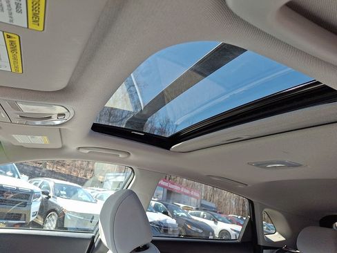 Used 2023 Hyundai Kona SEL w/ Convenience Package image 15