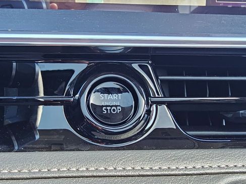 New 2025 INFINITI QX80 Sensory image 39