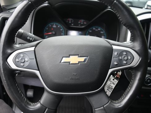 Used 2021 Chevrolet Colorado LT w/ LT Convenience Package RWD image 12