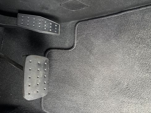 Used 2025 Chevrolet Blazer LT FWD image 17