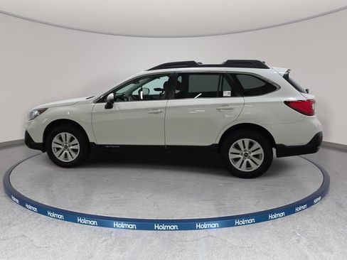 Used 2019 Subaru Outback 2.5i Premium AWD/4WD image 9
