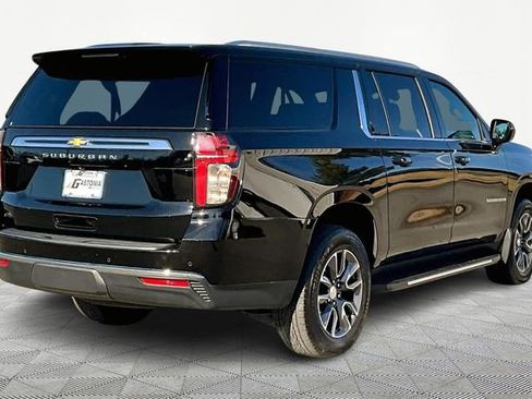 Used 2023 Chevrolet Suburban LS image 5