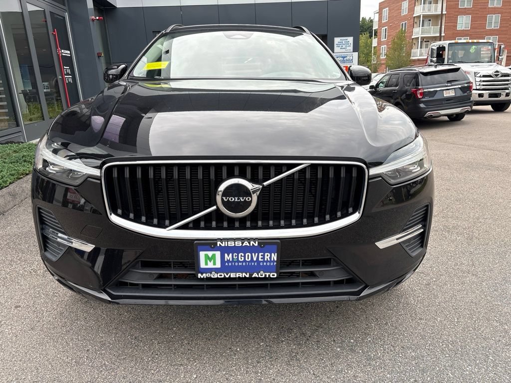 Used 2022 Volvo XC60 B5 Momentum AWD/4WD image 3