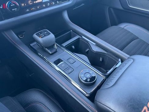 Used 2024 Nissan Pathfinder Rock Creek image 22