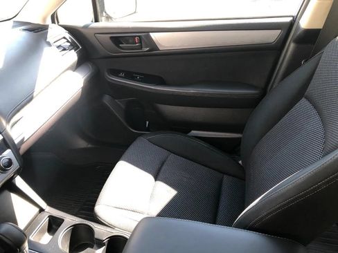 Used 2016 Subaru Outback 2.5i AWD/4WD image 25