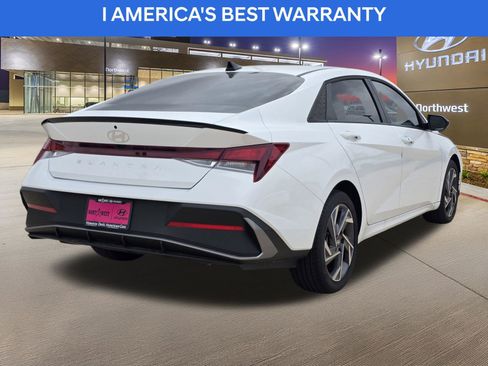 Certified 2025 Hyundai Elantra Sport FWD image 7