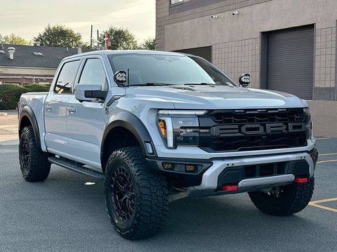 Used 2024 Ford F150 Raptor AWD/4WD image 7