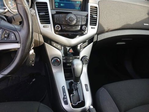 Used 2014 Chevrolet Cruze LT image 14