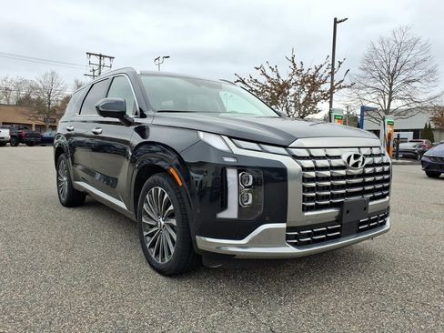 Used 2024 Hyundai Palisade Calligraphy AWD/4WD image 3