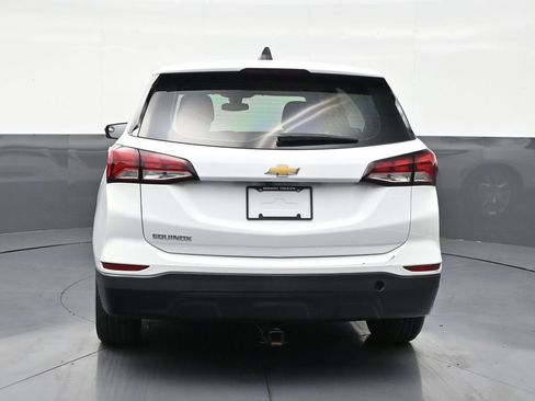 Used 2024 Chevrolet Equinox LS FWD image 4