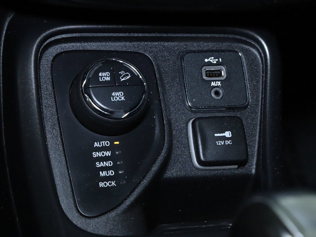 Used 2021 Jeep Compass Trailhawk AWD/4WD image 27