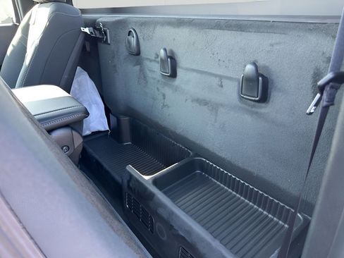 New 2026 RAM 5500 Tradesman AWD/4WD image 9