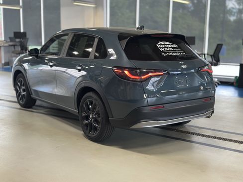 Used 2025 Honda HR-V Sport image 8