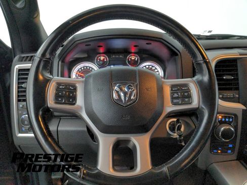 Used 2022 RAM 1500 Express w/ Ceramic Grey Express Package AWD/4WD image 19
