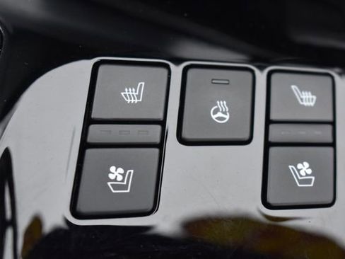 Used 2024 Kia Sportage SX image 29