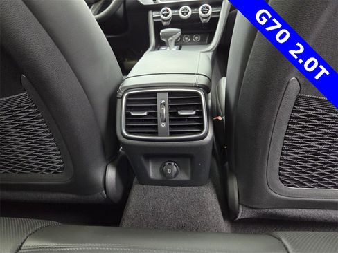 Used 2023 Genesis G70 2.0T image 23