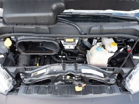 Used 2026 RAM ProMaster 2500 w/ Convenience Group FWD image 3