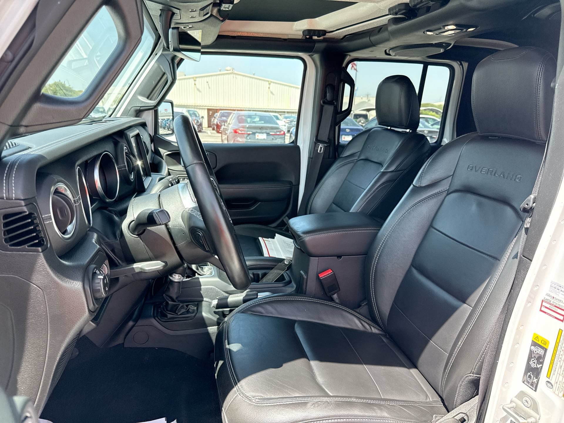 Used 2022 Jeep Gladiator Overland w/ Popular Equipment Package AWD/4WD image 13