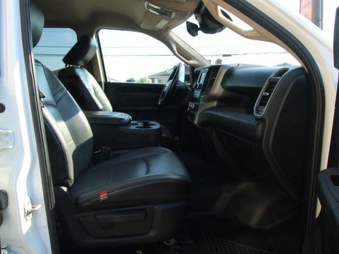 Used 2019 RAM 2500 Tradesman w/ Safety Group AWD/4WD image 10