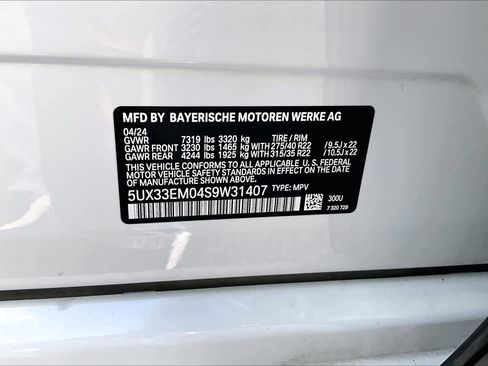 Certified 2025 BMW X7 M60i image 33