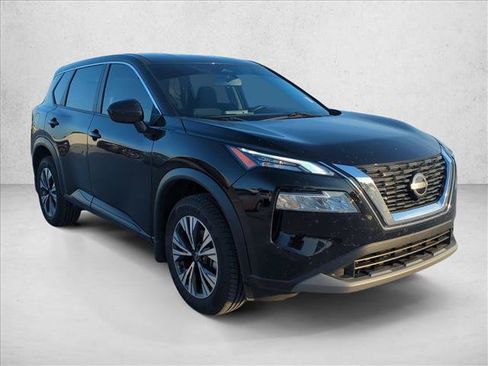 Used 2023 Nissan Rogue SV FWD image 3