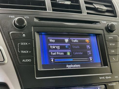 Used 2014 Toyota Prius V Five FWD image 19