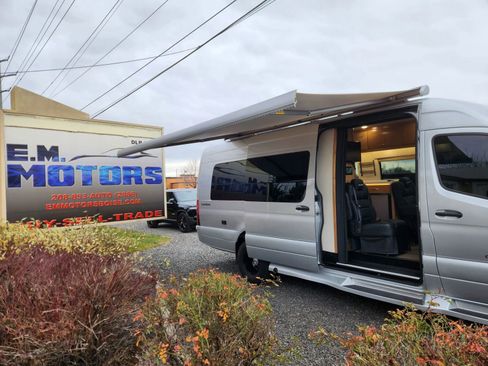 Used 2021 Mercedes-Benz Sprinter 3500 image 41