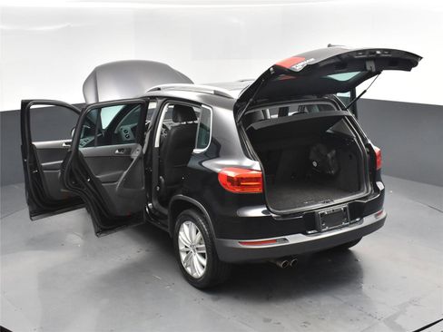 Used 2016 Volkswagen Tiguan SE image 15