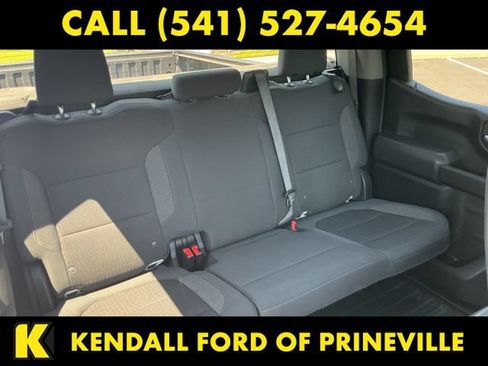 Used 2021 GMC Sierra 1500 4x4 Crew Cab w/ Sierra Value Package image 22