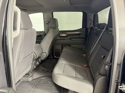 Used 2024 GMC Sierra 1500 Elevation w/ LPO, Elevation Black Package AWD/4WD image 7