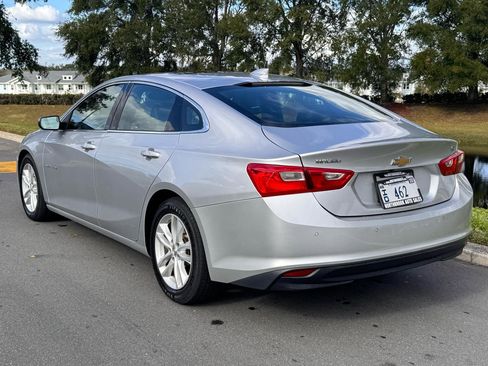 Used 2016 Chevrolet Malibu Hybrid w/ Leather Package FWD image 11