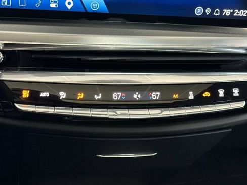 Certified 2024 Cadillac Lyriq Luxury AWD/4WD image 21
