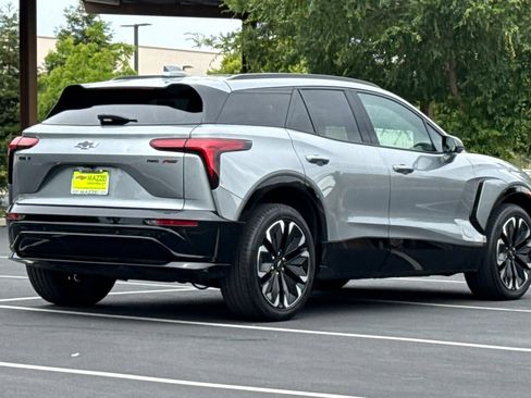 Used 2025 Chevrolet Blazer EV RS AWD/4WD image 11
