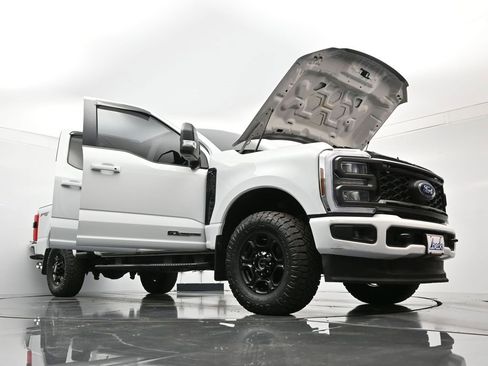 Certified 2024 Ford F250 XLT w/ XLT Premium Package image 52