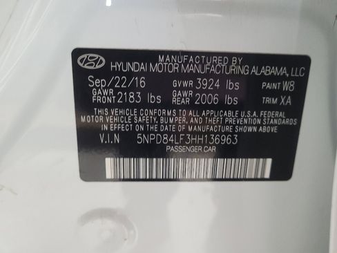 Used 2017 Hyundai Elantra SE image 33