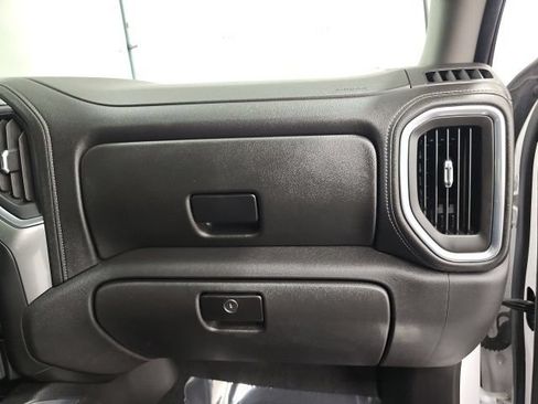 Used 2020 Chevrolet Silverado 1500 LTZ AWD/4WD image 39