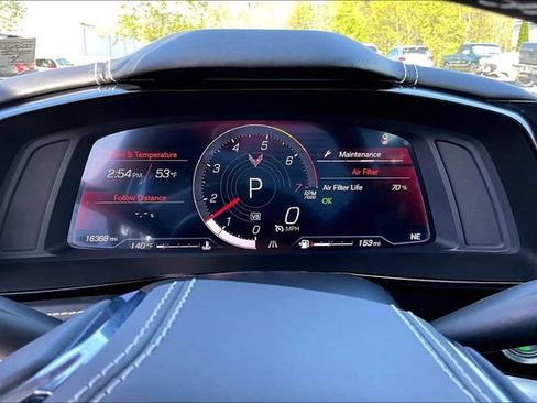 Used 2025 Chevrolet Corvette Stingray Premium Cpe w/ 3LT RWD image 12