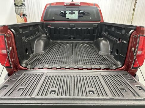 Used 2016 Chevrolet Colorado Z71 AWD/4WD image 22