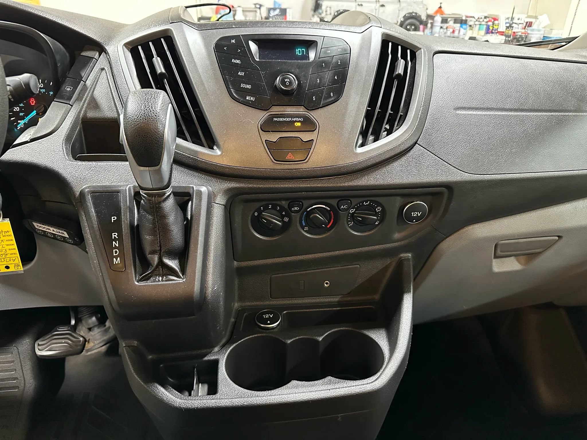Used 2015 Ford Transit 250 148 Medium Roof RWD image 38