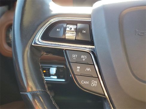 Used 2021 Lincoln Nautilus Reserve w/ Equipment Group 202A image 25