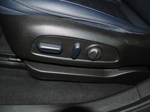 Used 2023 Chevrolet Bolt EUV LT w/ Convenience Package image 22