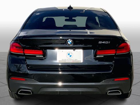 Used 2022 BMW 540i w/ Executive Package image 4