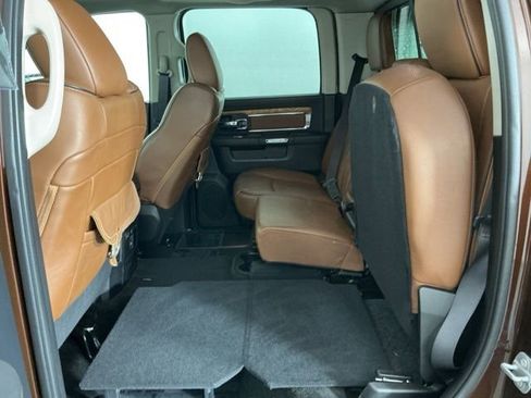 Used 2015 RAM 1500 Laramie Longhorn w/ Convenience Group AWD/4WD image 28