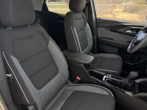Used 2021 Chevrolet TrailBlazer LT image 25