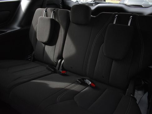 Used 2021 Chrysler Pacifica Touring w/ S Appearance Package image 15