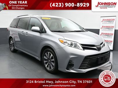 Used 2018 Toyota Sienna LE