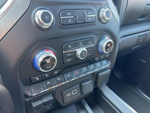 Used 2022 GMC Sierra 1500 Denali w/ Denali Reserve Package image 16